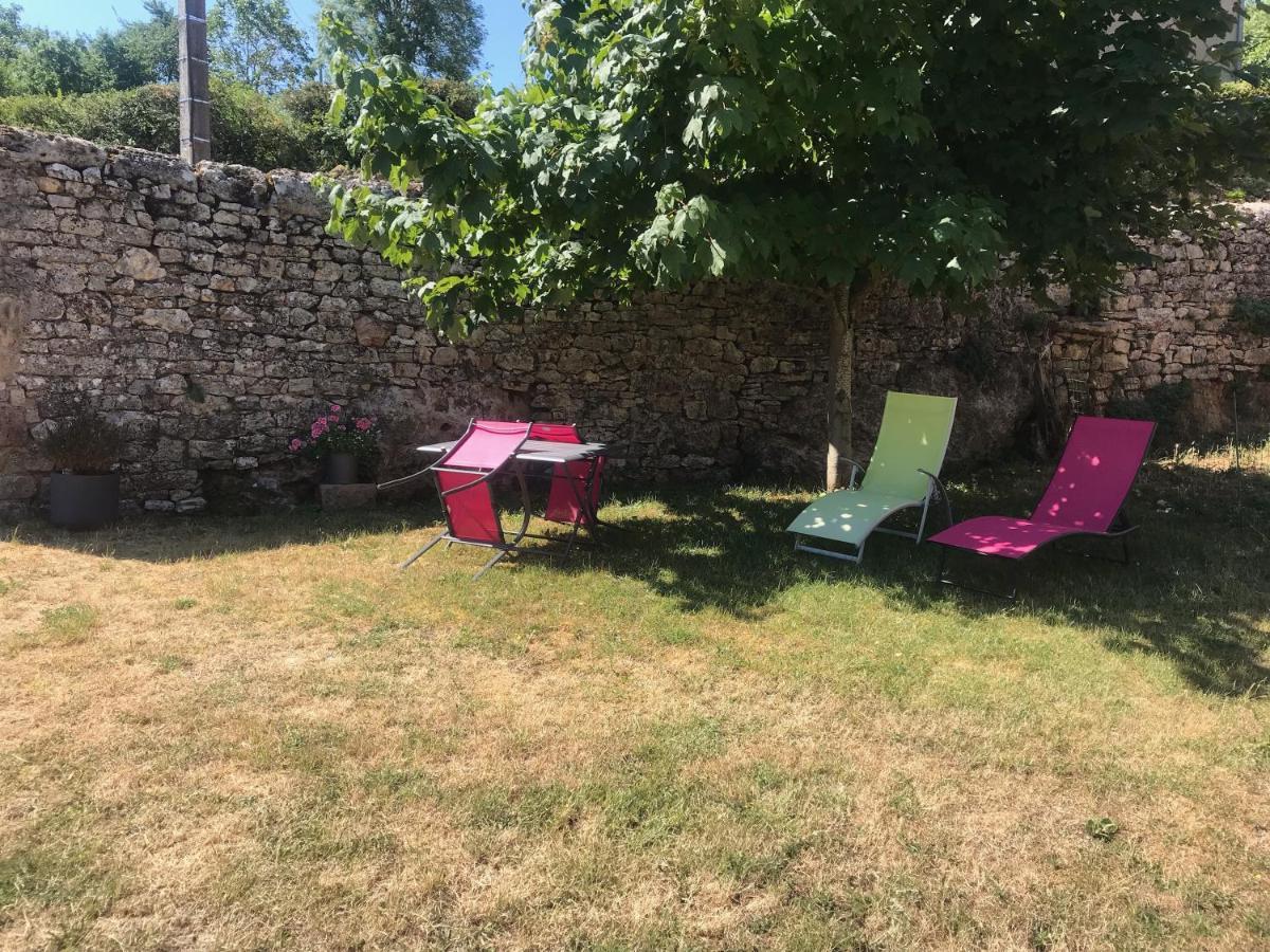 Gite Montalies Severac-d'Aveyron Exterior photo